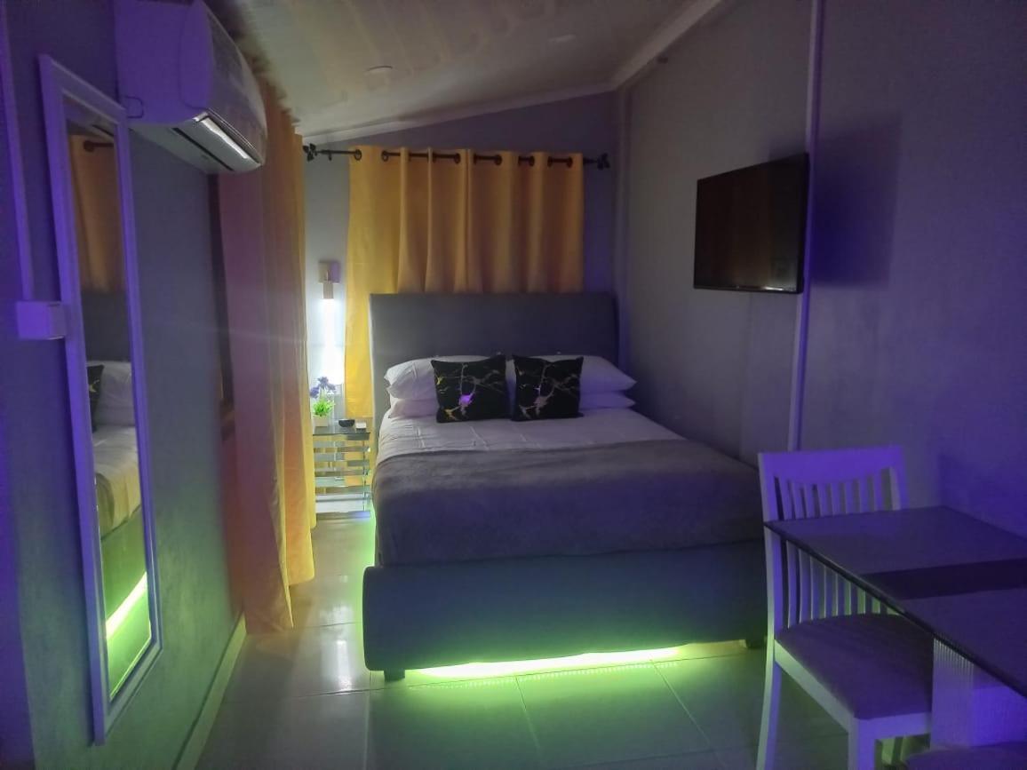 Jazmin'S Apartment 오란제스타트 외부 사진