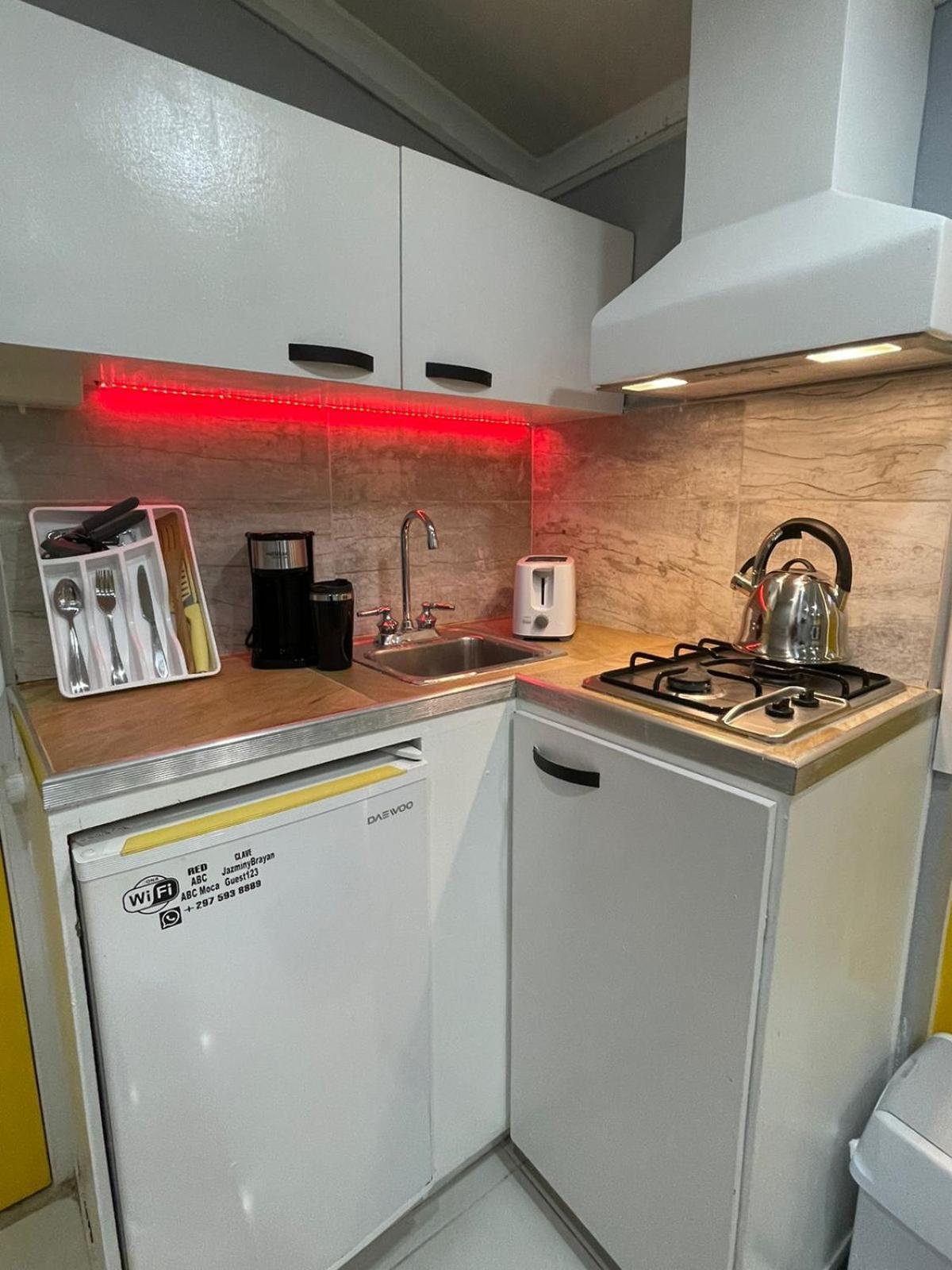 Jazmin'S Apartment 오란제스타트 외부 사진